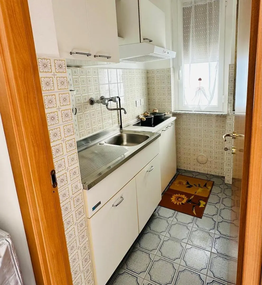 Appartamenti Giulia - Palazzo Milano Diano Marina
