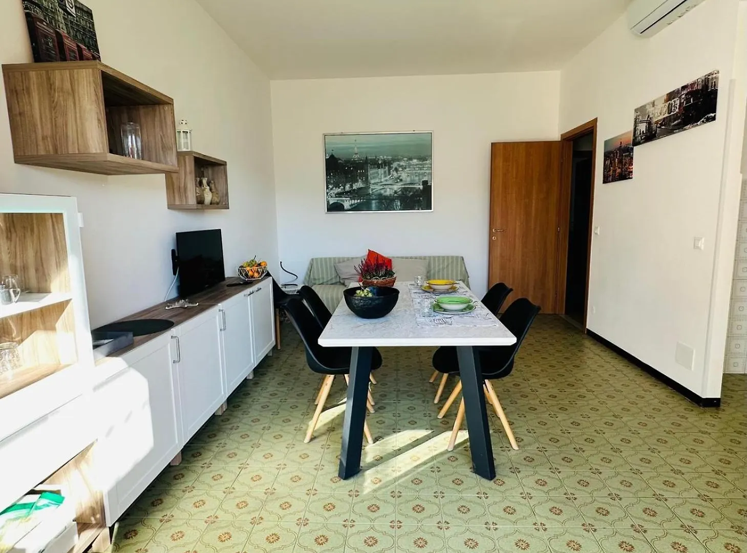 Appartamenti Giulia - Palazzo Milano Diano Marina 0*,