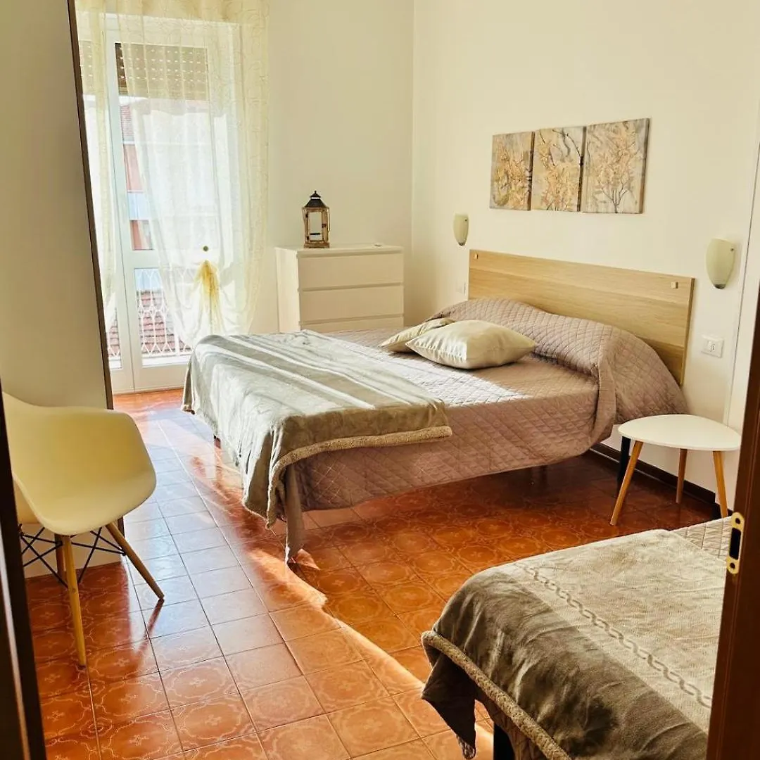 Appartamenti Giulia - Palazzo Milano Diano Marina